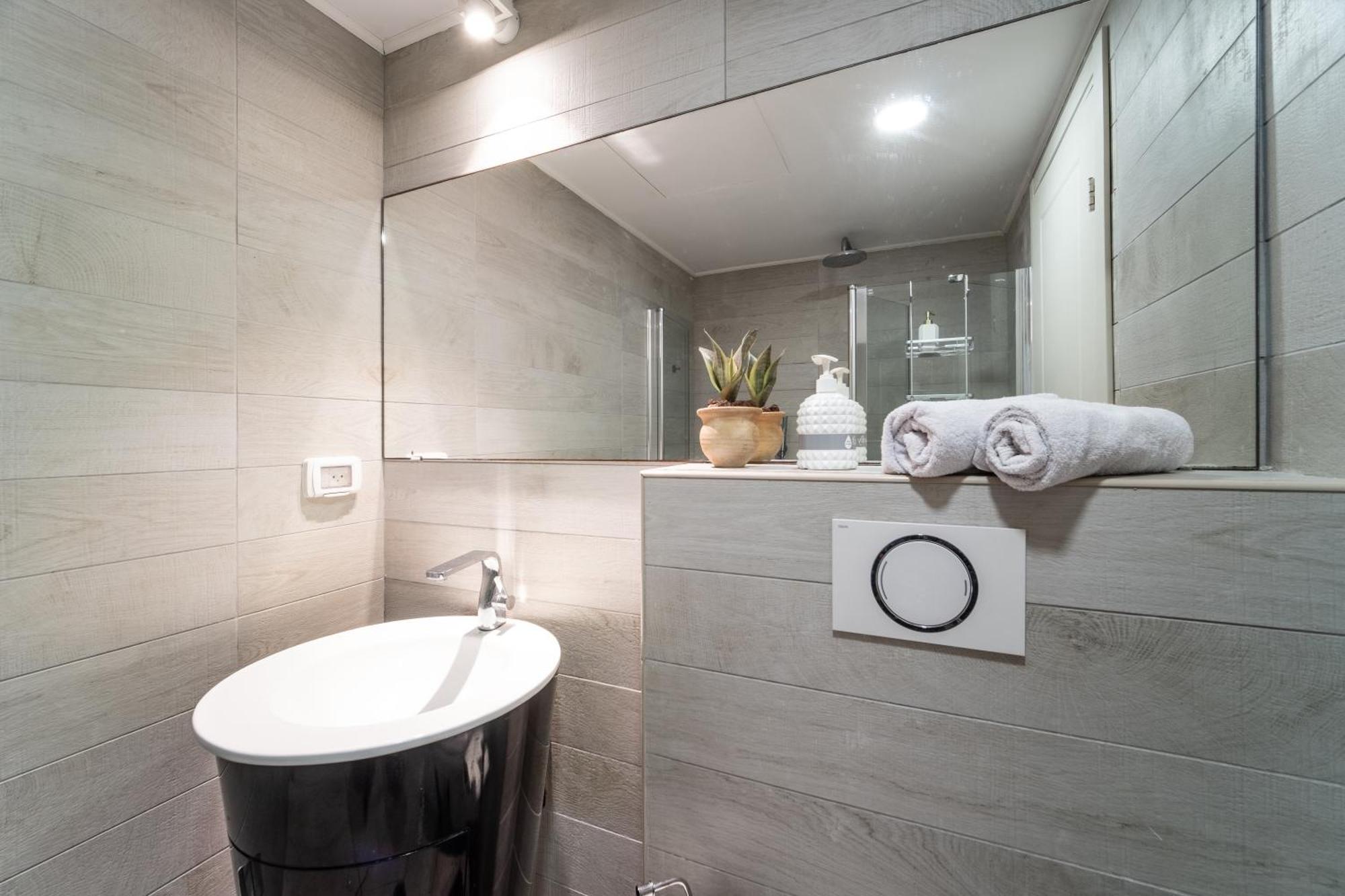 Bat Galim Full Sea View Balcony By Sea N' Rent Appartement Haifa Buitenkant foto